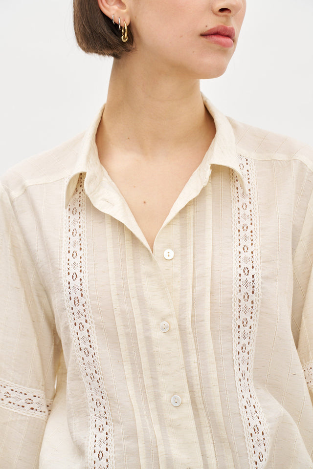Lucy Blouse Beige