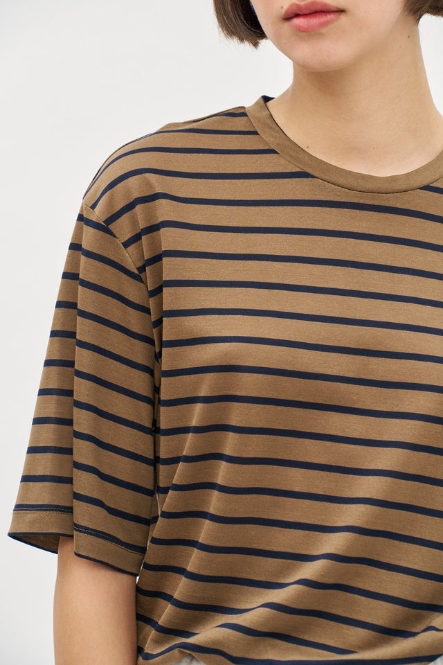 Oversized T Stripes Brown-Blue