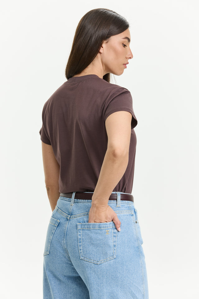 Tres fitted T Dark Brown