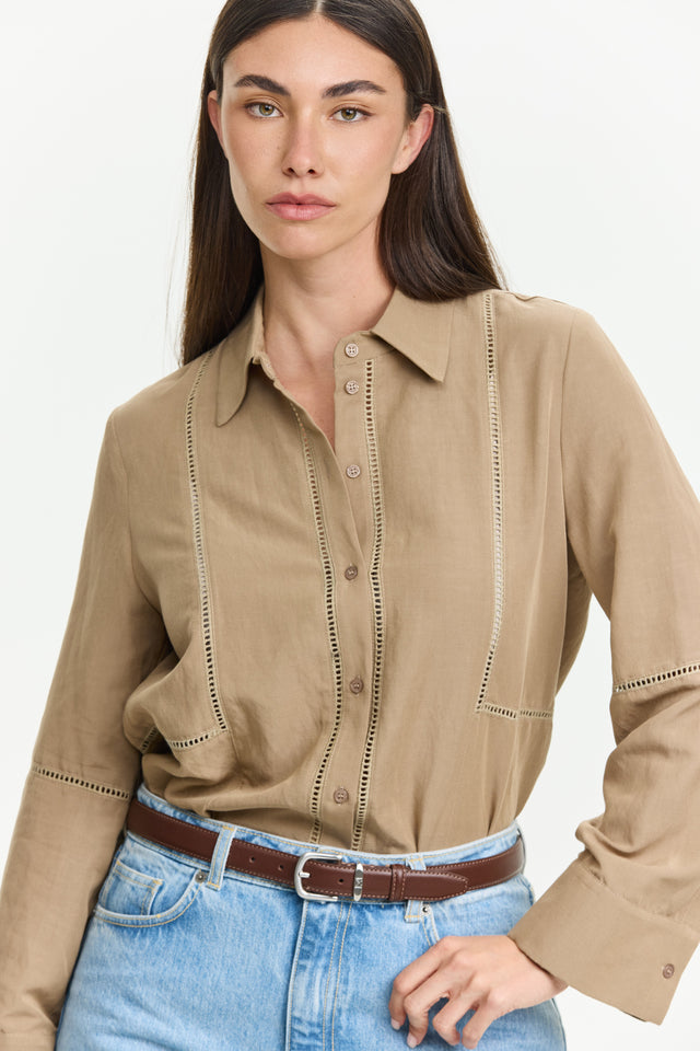 Molly Blouse Camel