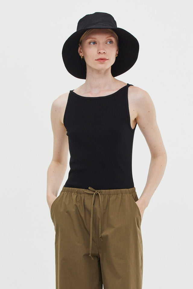 Tres Hat Denim Black