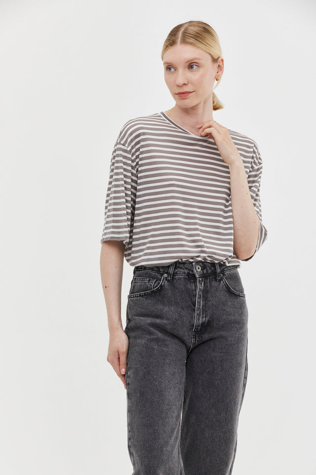 Oversized T Stripes Grey